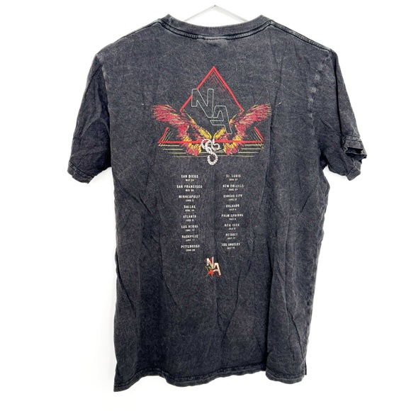 Graphic Band Tee - Picture 4 of 5